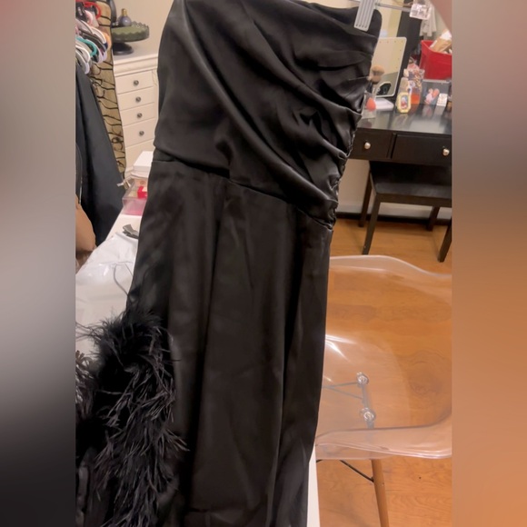 NWT Fashion Nova Feather Dress - Picture 5 of 7